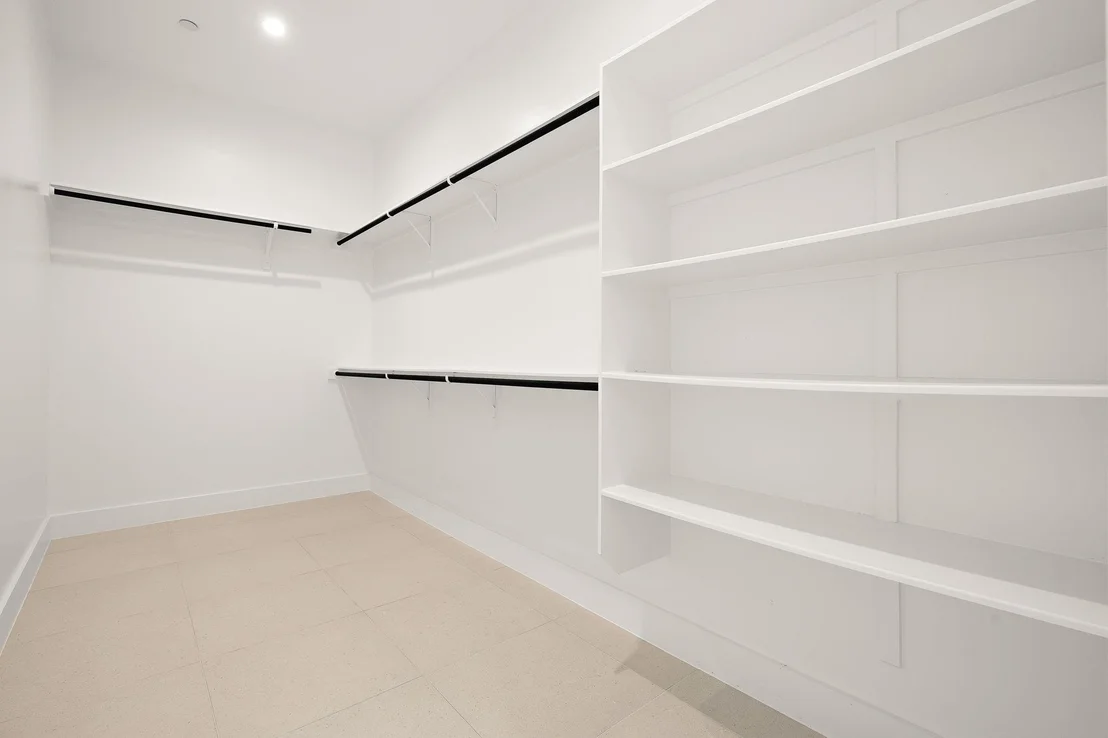 Photo of 5900 Moondust LN
