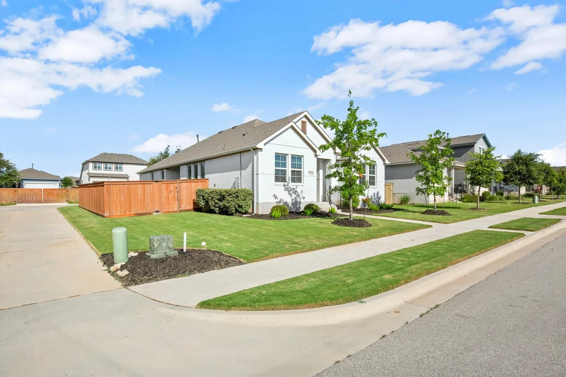 Photo of 2705 Grizzly WAY