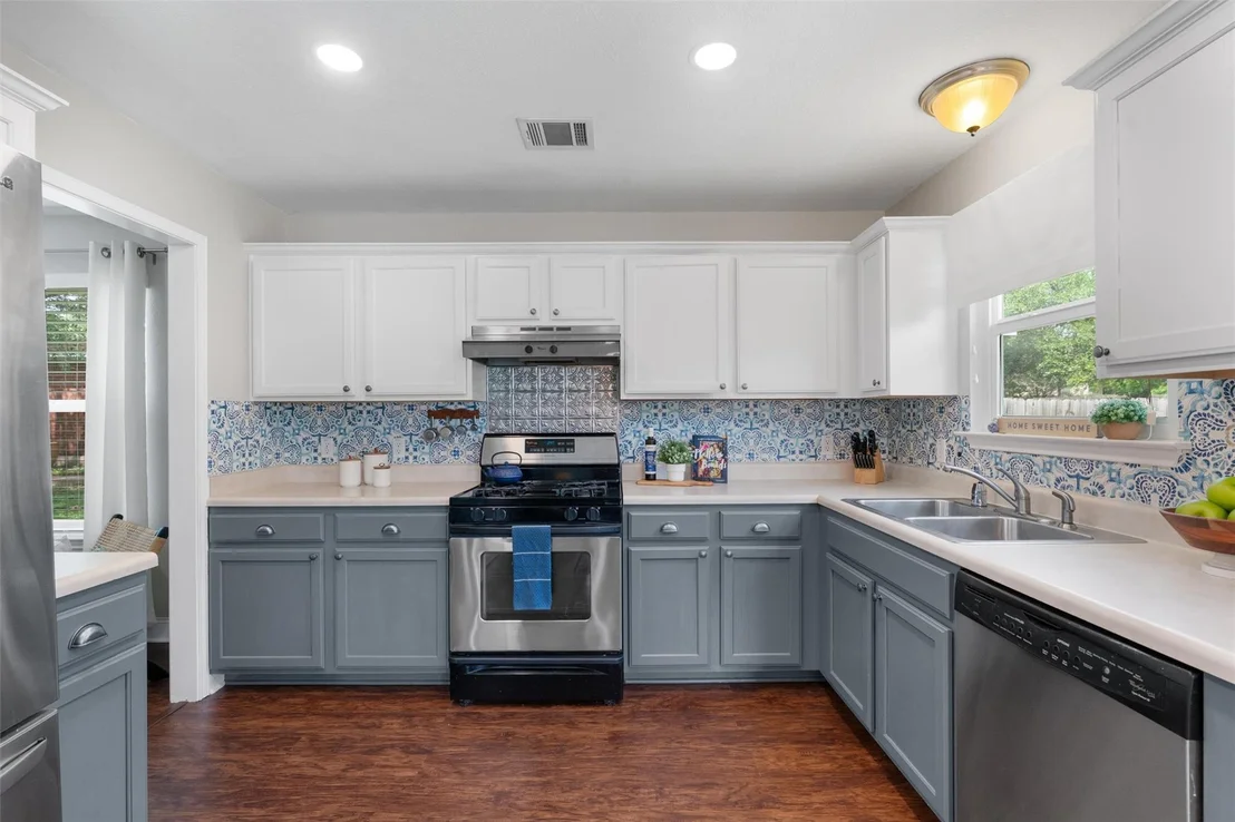 Photo of 17301 Valentine DR