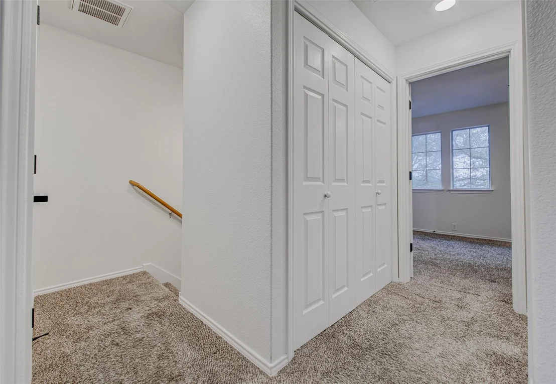 Photo of Unit B at 6249 Negley