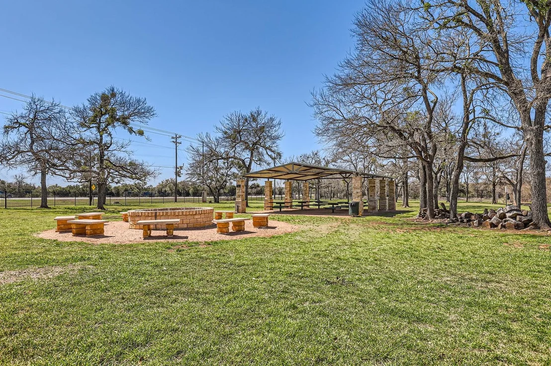 Photo of 4218 N Summercrest LOOP
