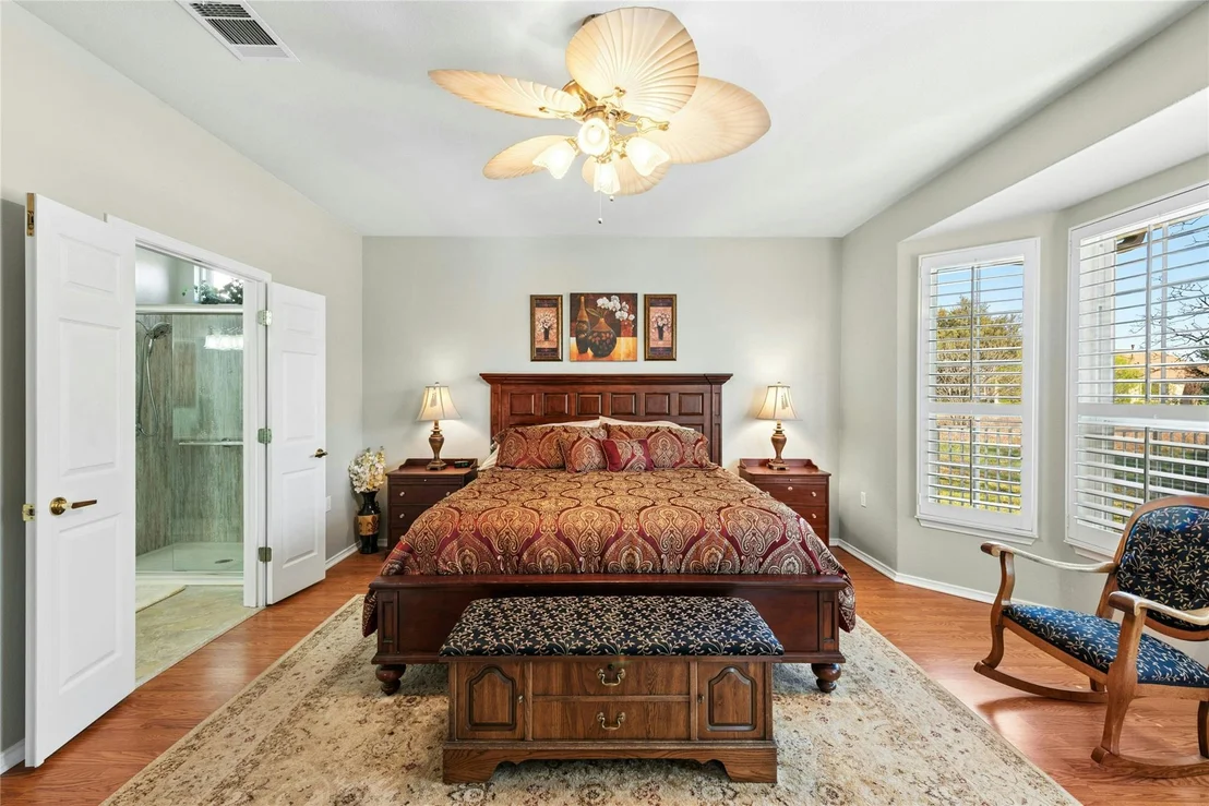 Photo of 213 Crockett LOOP