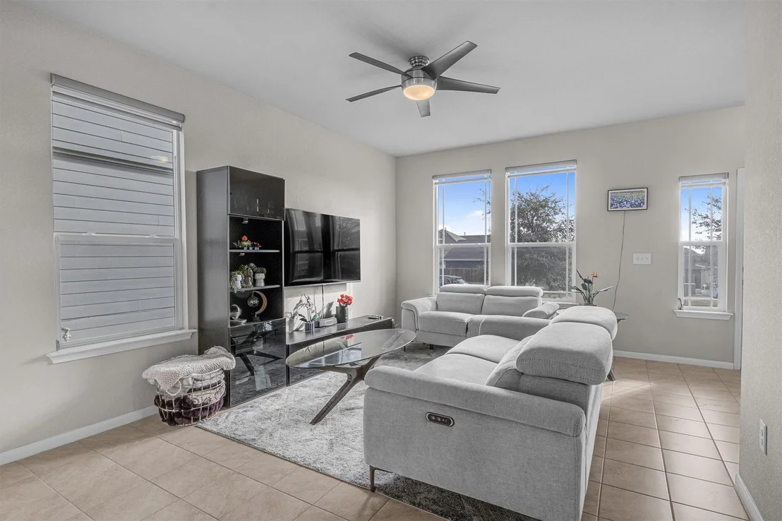 Photo of 10104 Lampton LN