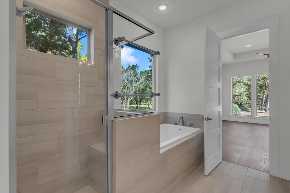 Photo of 2140 Carpenter LOOP