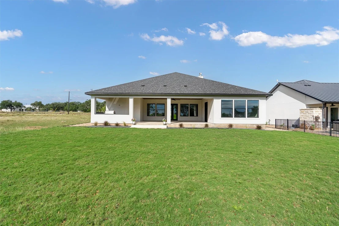 Photo of 118 Roy Nichols DR