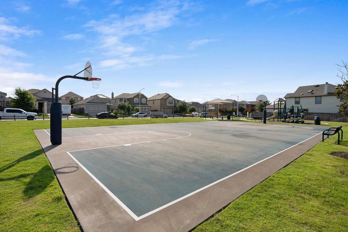 Photo of 807 Screech Owl DR