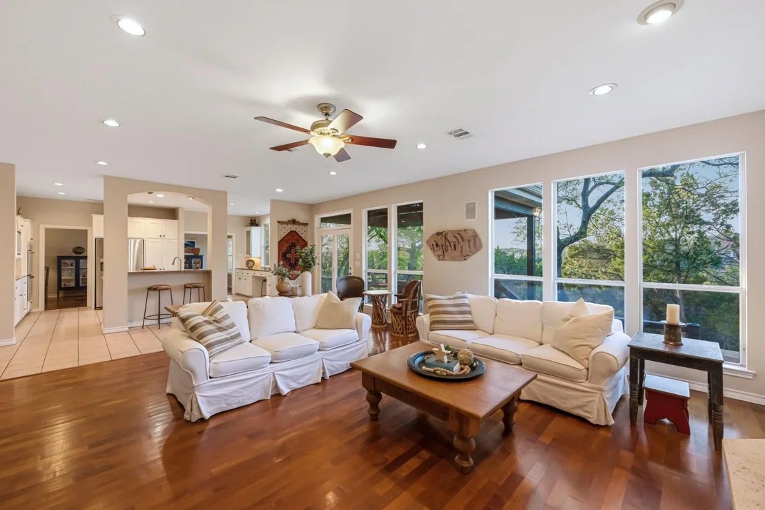 Photo of 604 Furlong DR