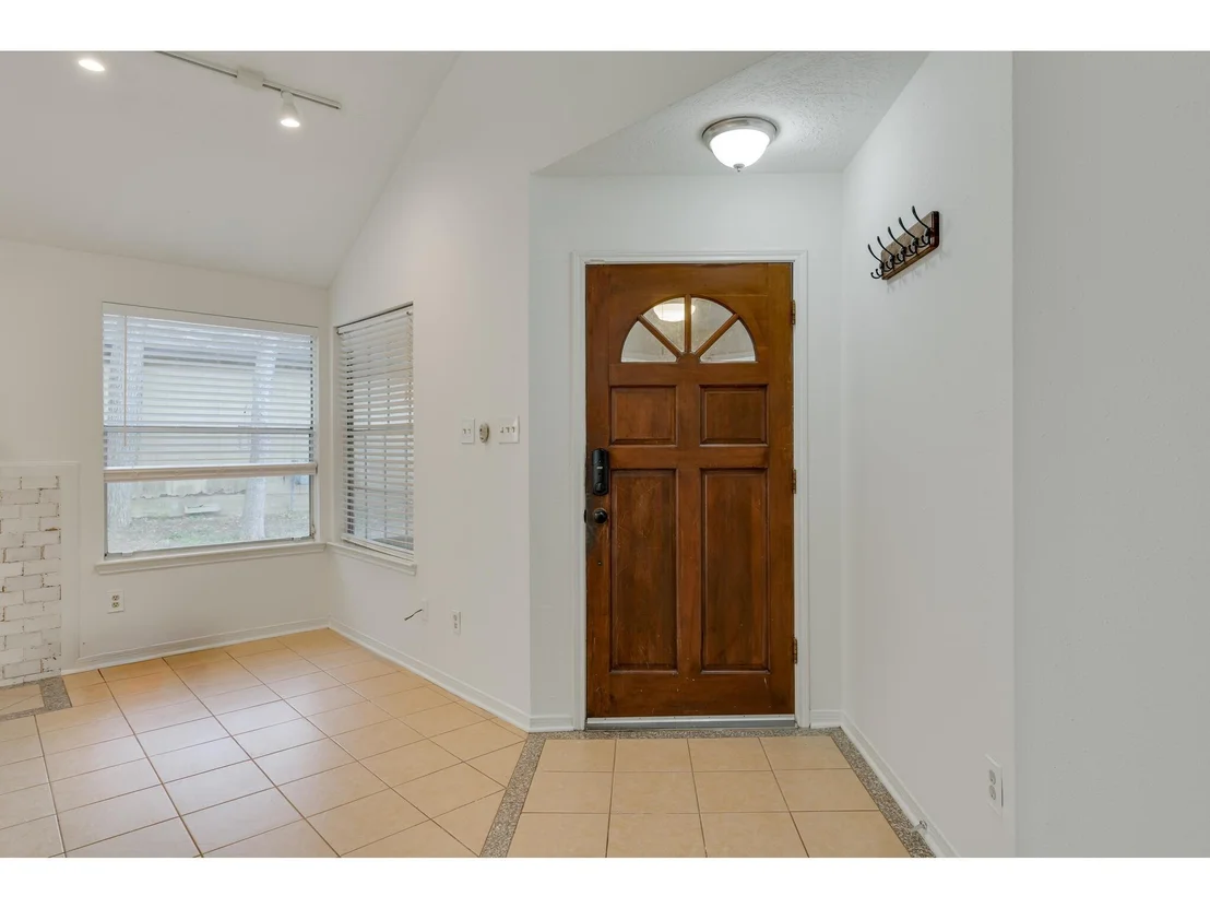 Photo of 5326 Summer DR