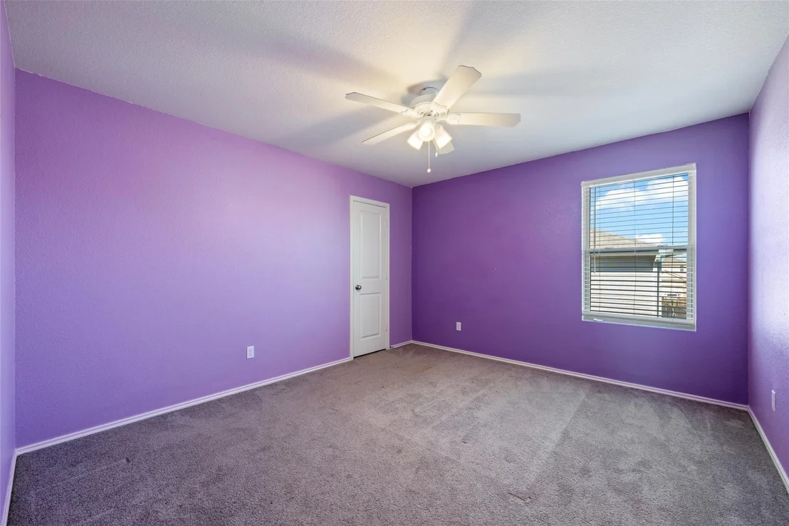 Photo of Unit 12F at 524 Circle WAY