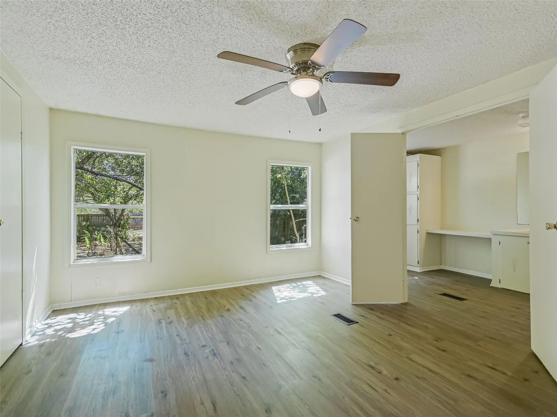 Photo of 12965 River RD