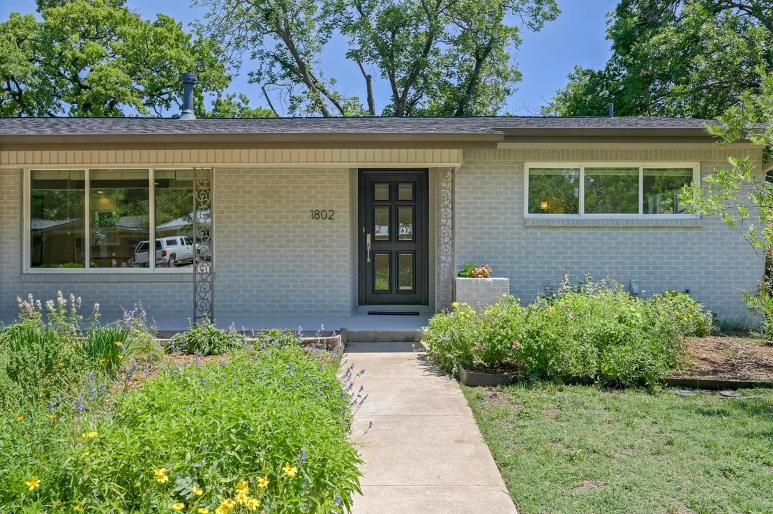 Photo of 1802 Corona DR