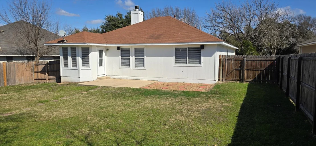 Photo of 705 Maplecreek DR