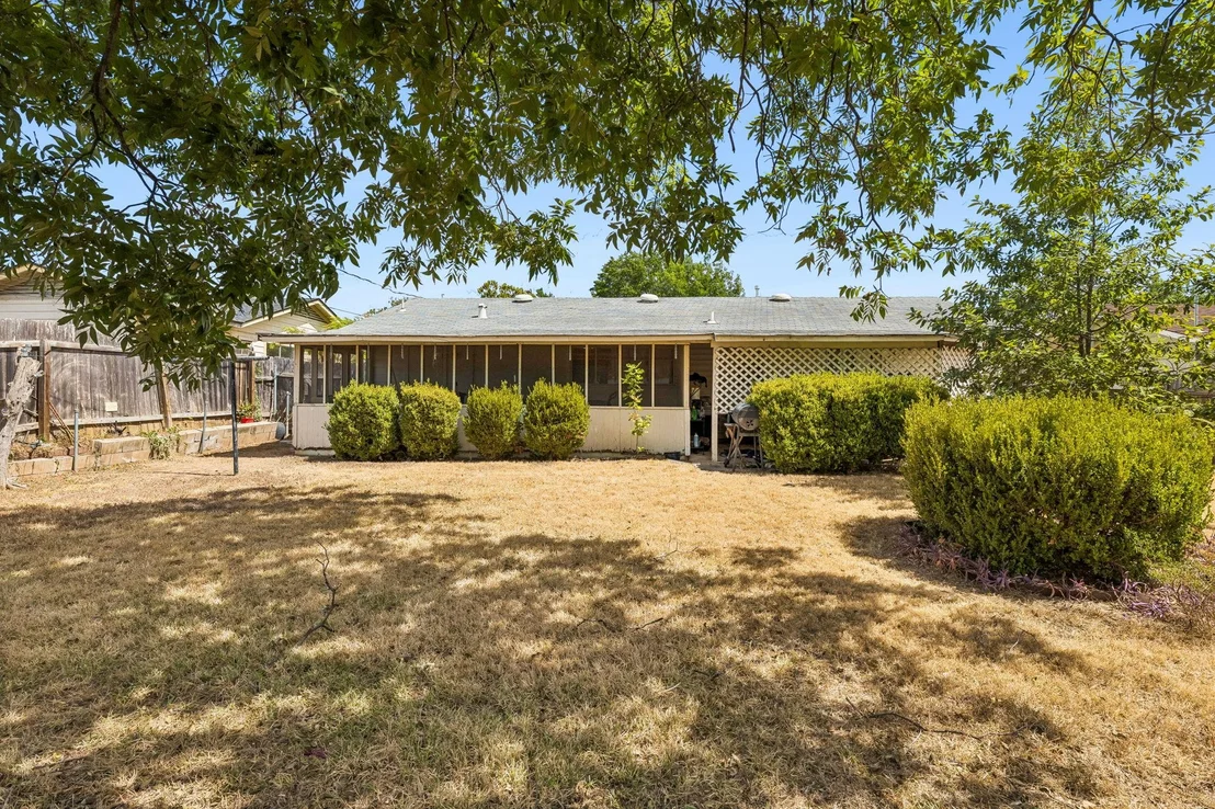 Photo of 6904 Miranda DR