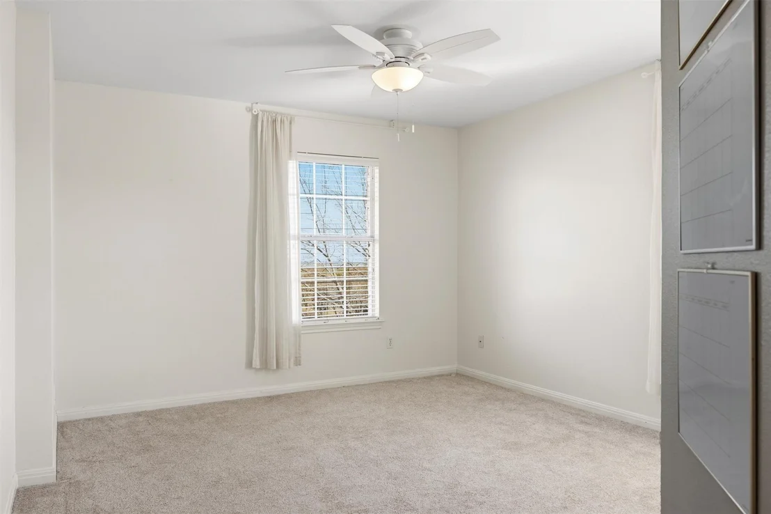 Photo of 9400 Savannah Ridge DR