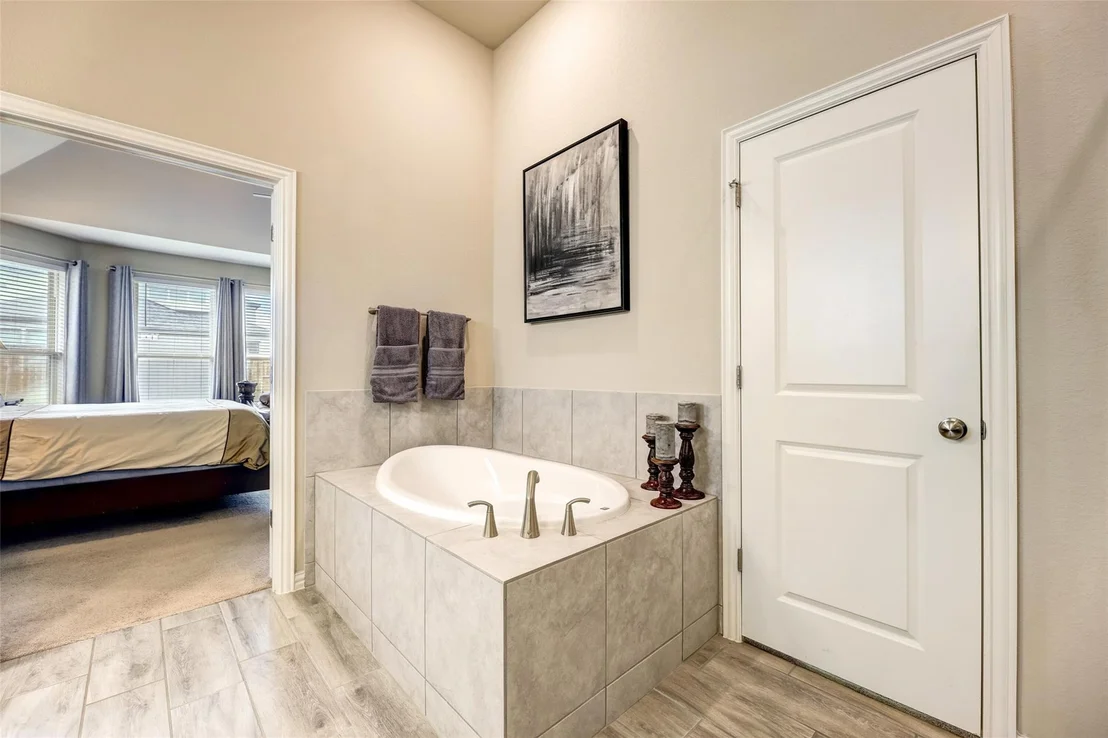 Photo of 285 Coyote Creek WAY