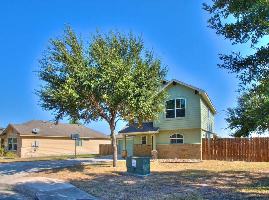 Photo of 1116 Wind Haven DR