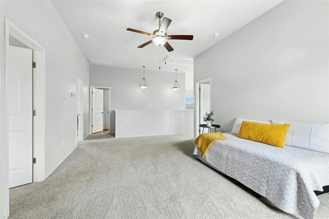 Photo of 390 Fletcher BND