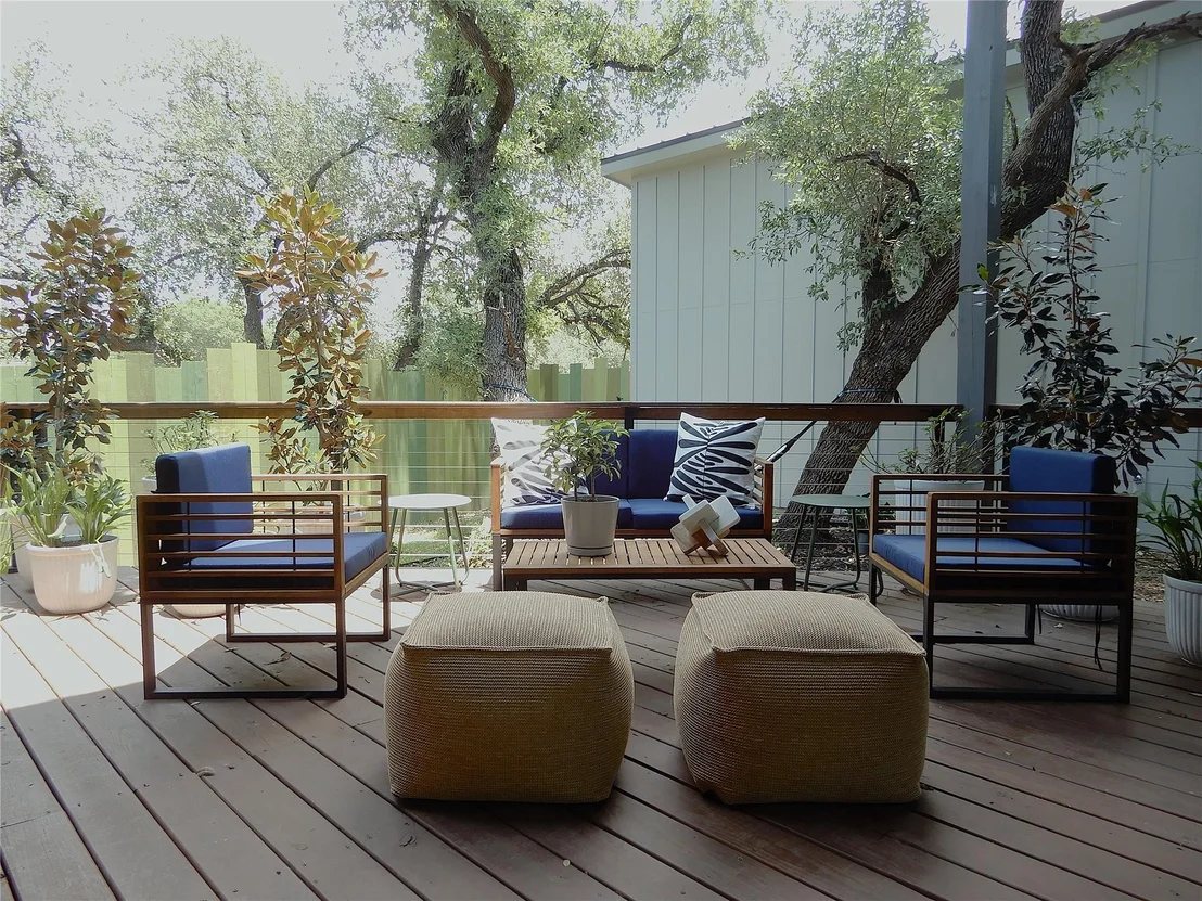 Photo of 5908 Lakeside TRL