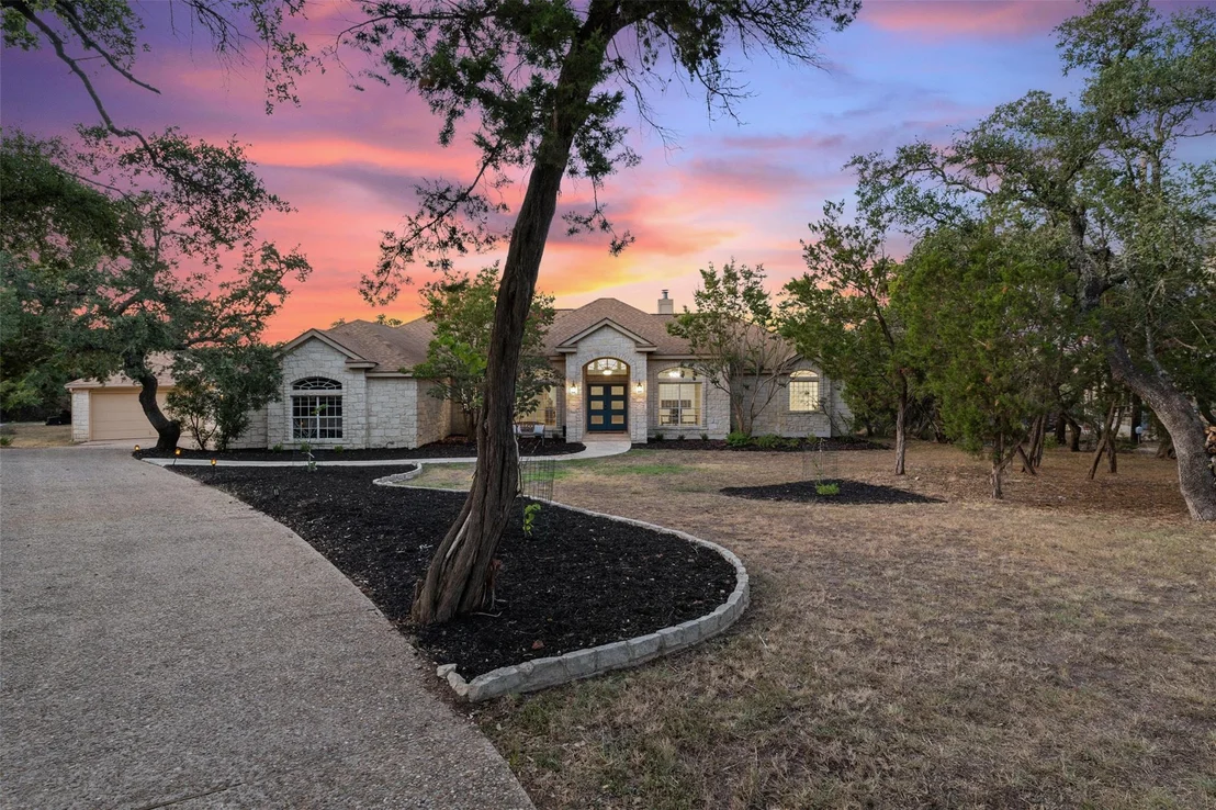 Photo of 320 Heritage DR