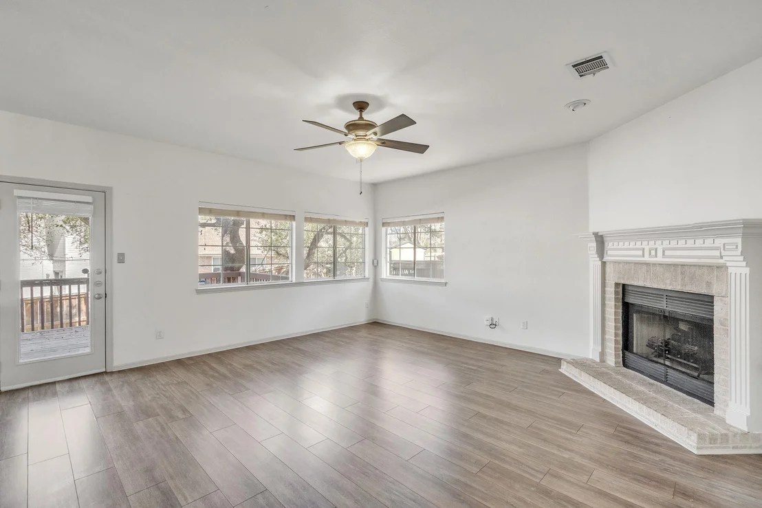 Photo of 10608 Sun Tree CV
