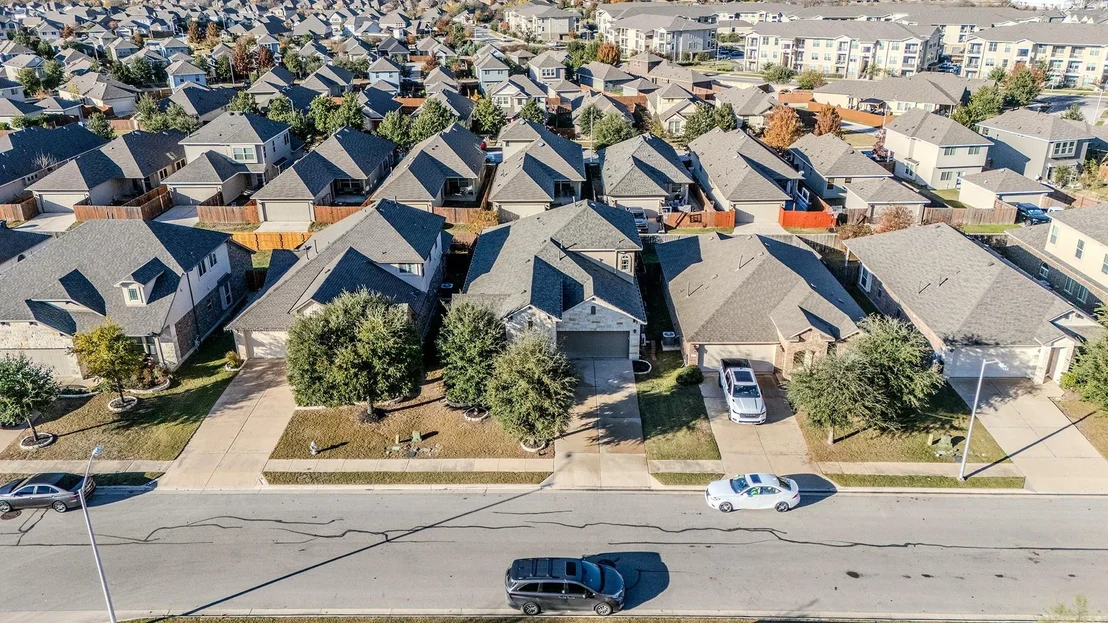 Photo of 413 Longhorn Cavern RD