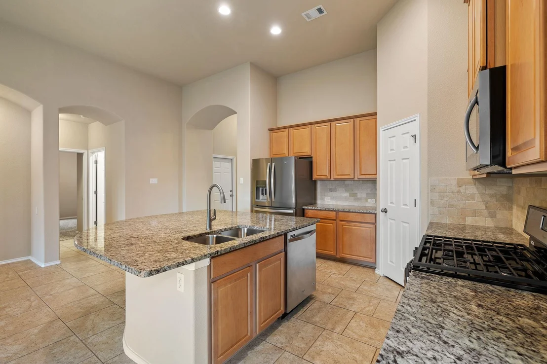 Photo of 536 Peregrine WAY