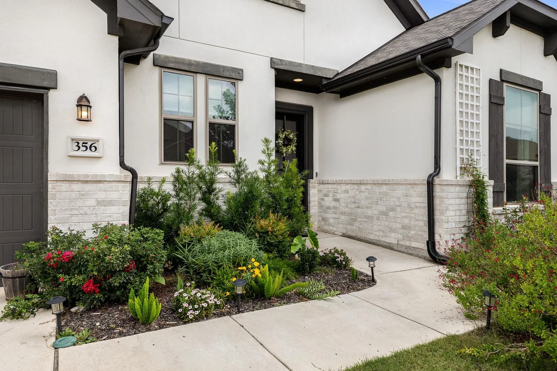 Photo of 356 Coyote Creek WAY