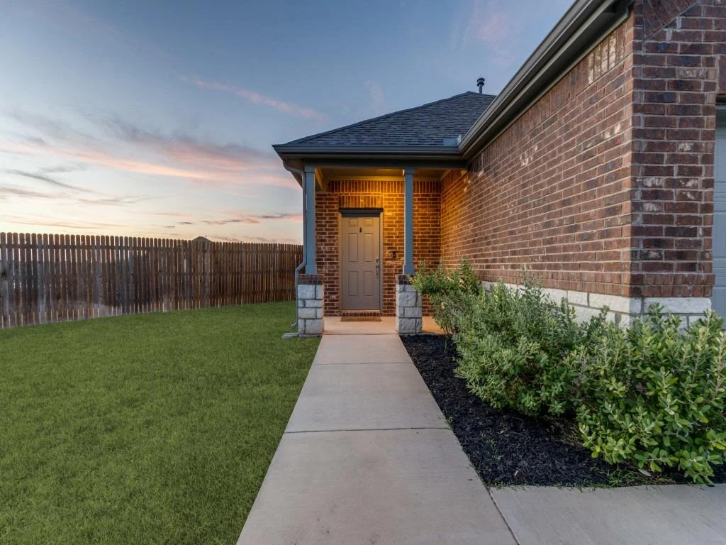 Photo of 11610 Connaught CV