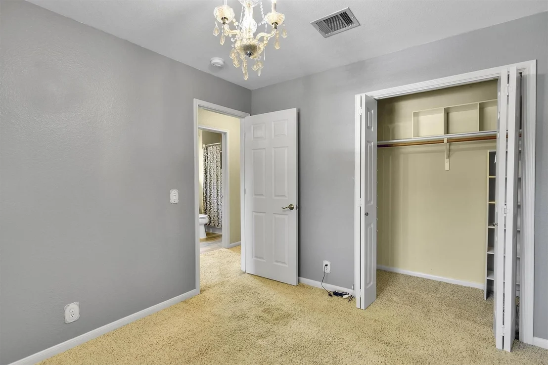 Photo of 2008 QUAIL VALLEY DR