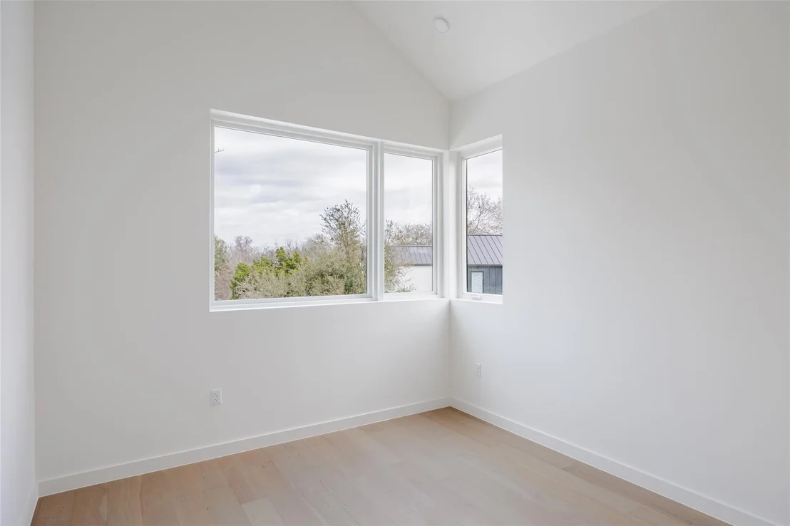 Photo of Unit 1 at 3209 Dolphin DR