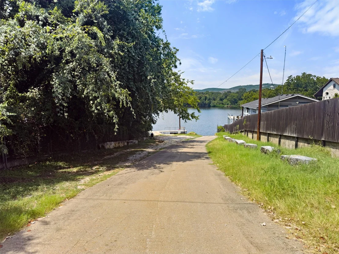 Photo of 933 County Road 118