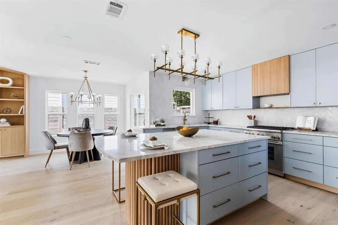 Photo of 2018 Lear LN