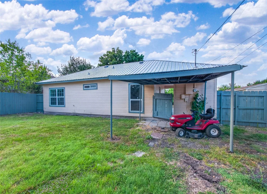 Photo of 403 Davidson DR