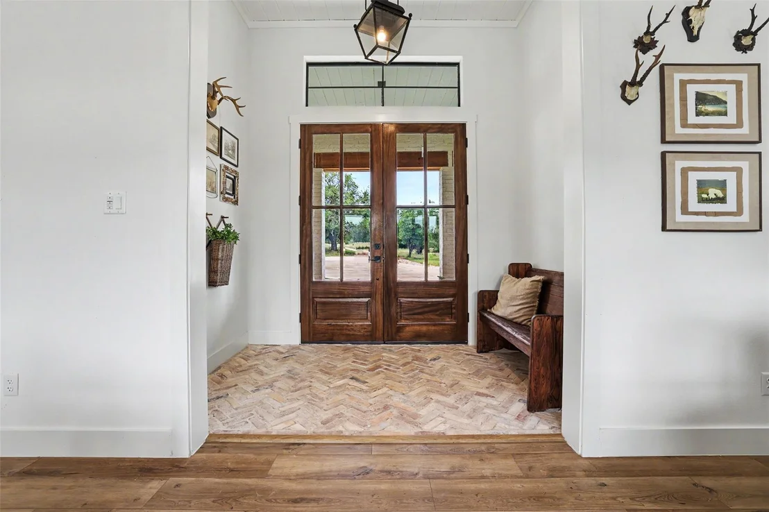 Photo of 7670 Shiny Top Ranch LN