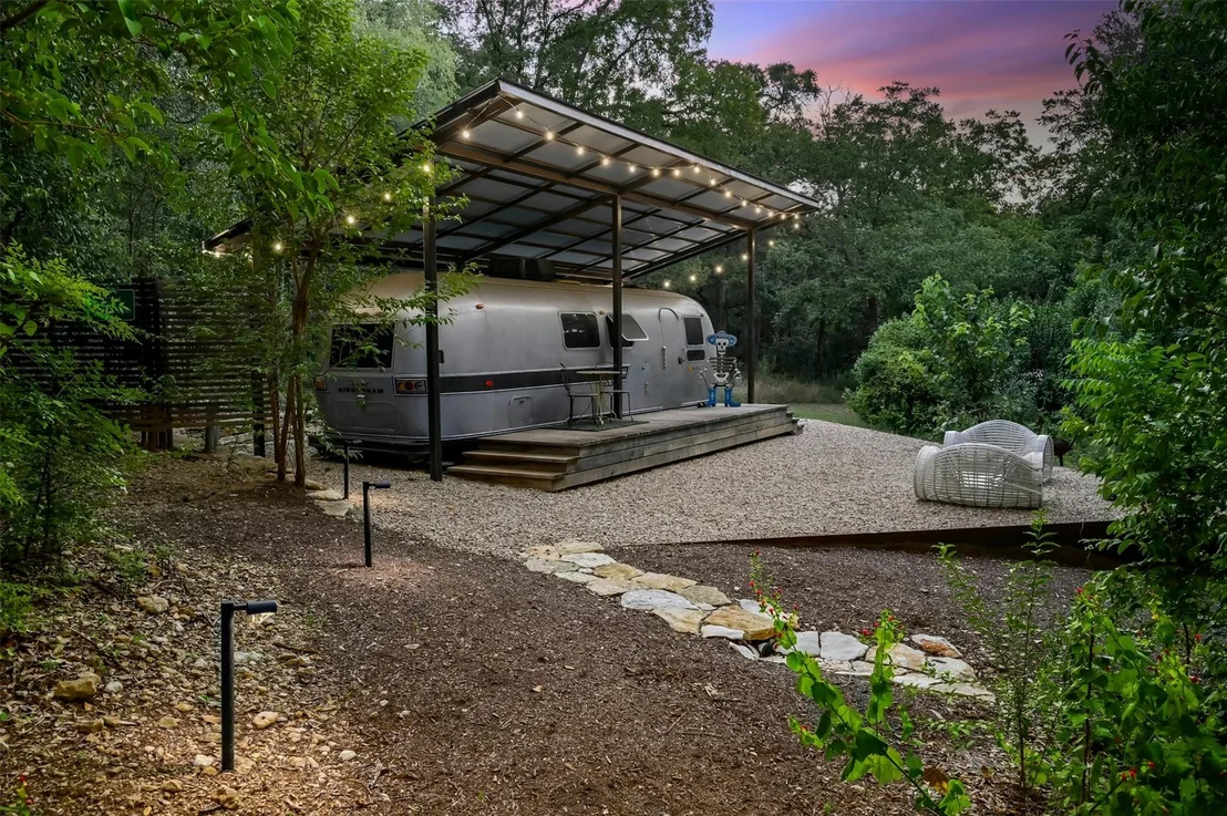 Photo of 2212 River Hills RD