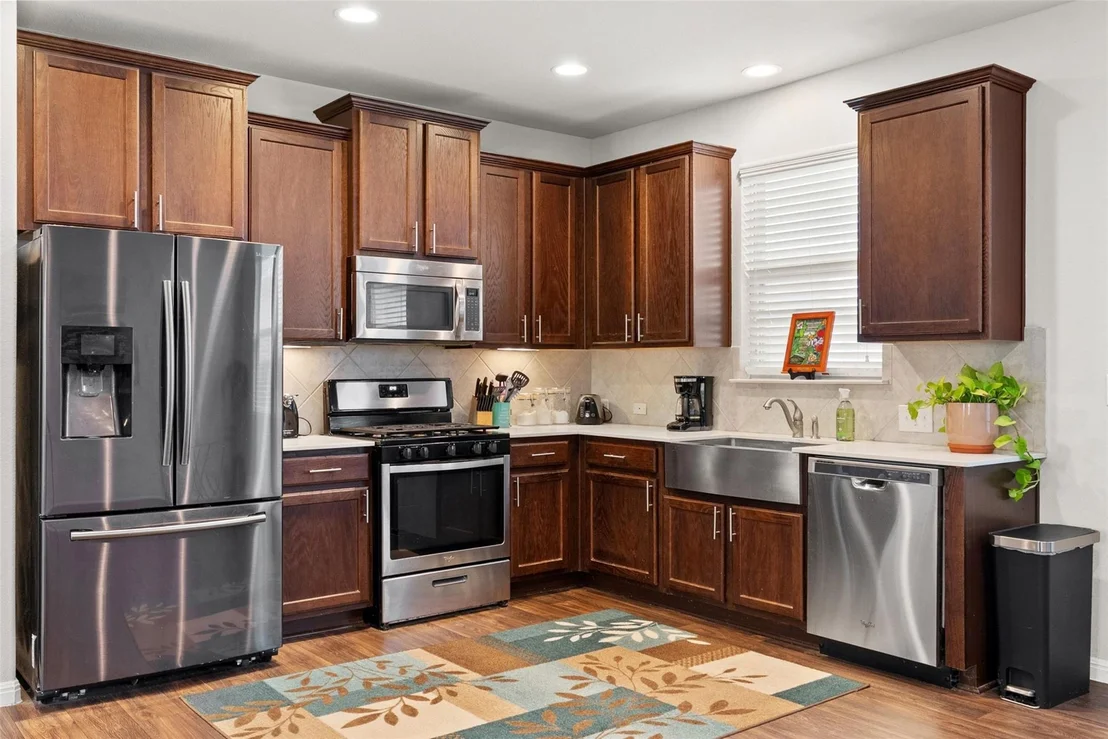 Photo of 557 Twisted Oaks LN