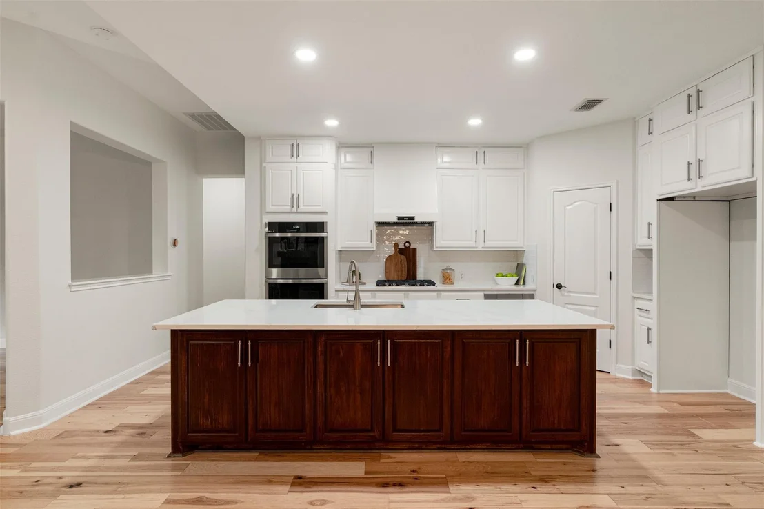 Photo of 7805 Crandall RD