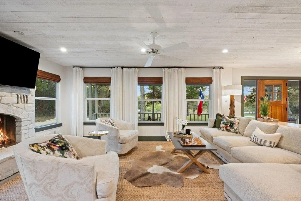 Photo of 2800 River RD