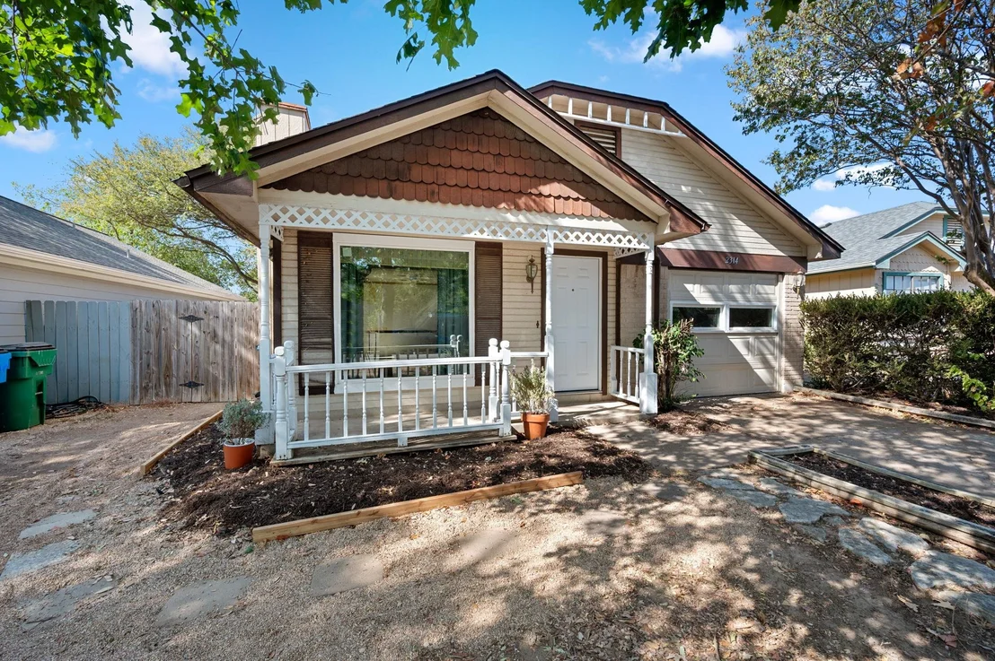 Photo of 2314 Klattenhoff DR