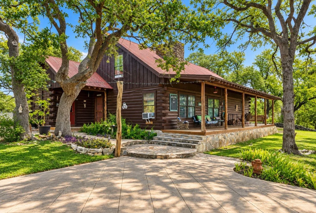 Photo of 1218 Oakwood LOOP