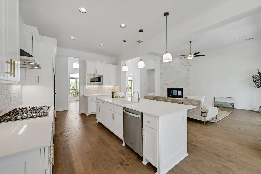 Photo of 905 CRESTONE STREAM DR