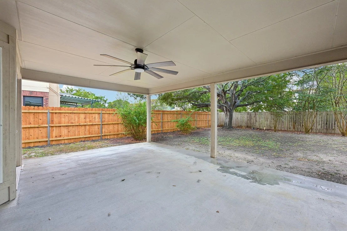 Photo of 500 Britni LOOP