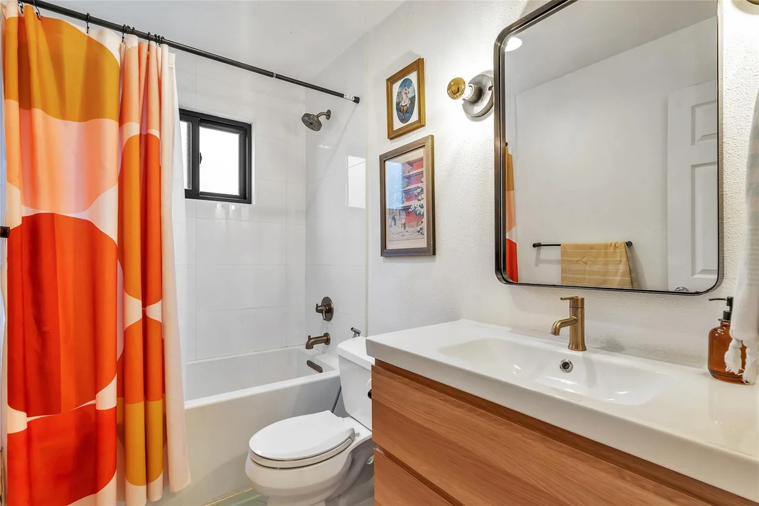Photo of 1516 Turtle Creek BLVD
