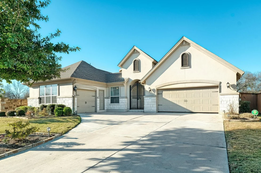 Photo of 5000 Savio DR