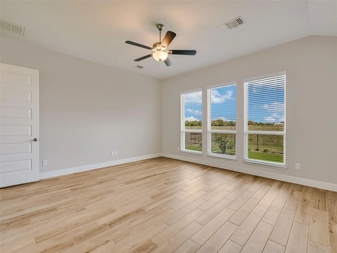 Photo of 131 Plumbago LOOP