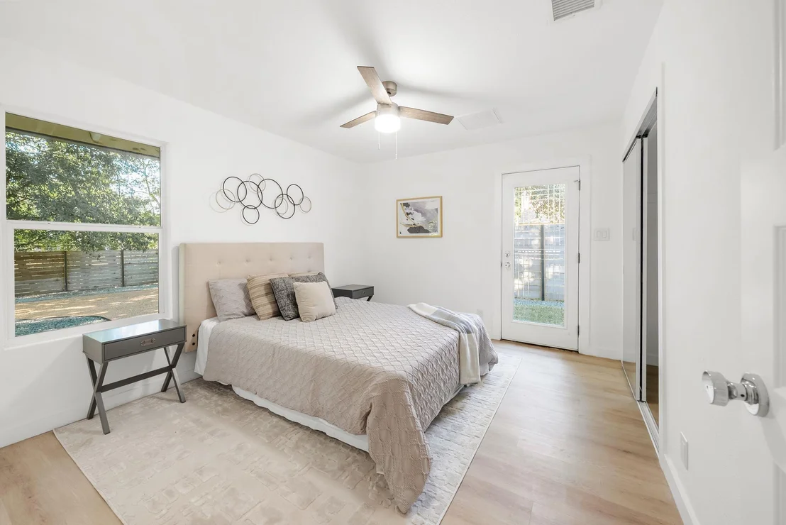 Photo of 1111 Quail Park DR