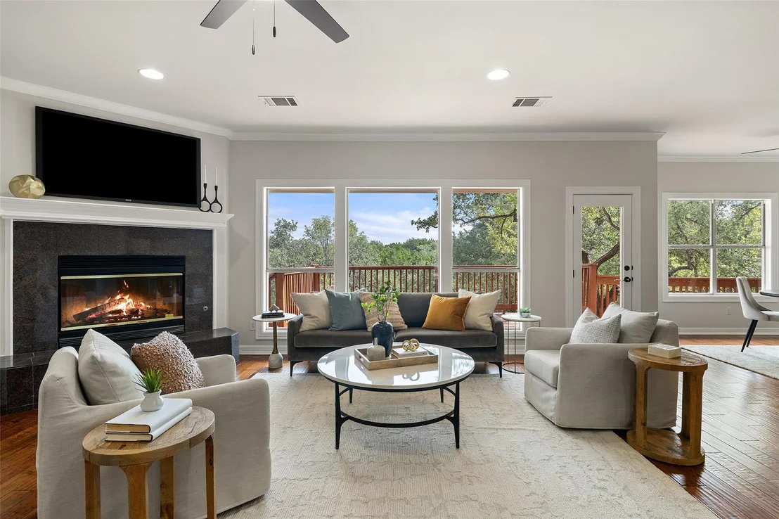 Photo of 604 N River Hills RD
