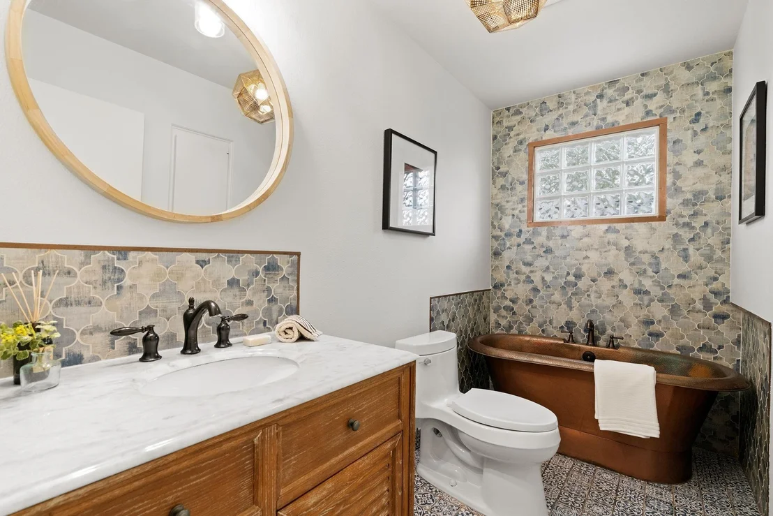 Photo of 3003 Steck Ave