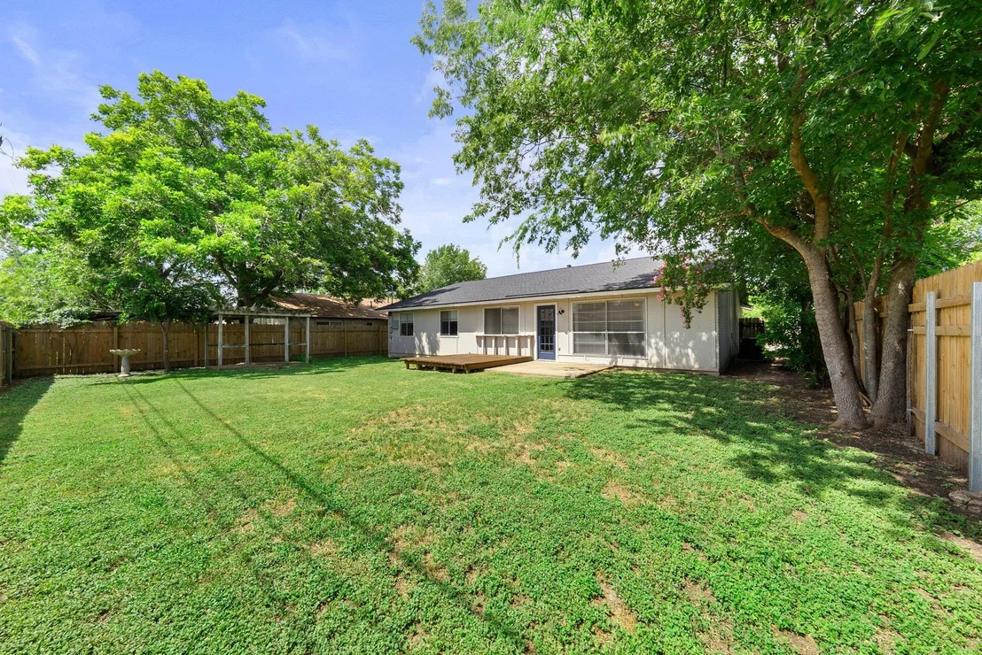 Photo of 1902 Cameo DR