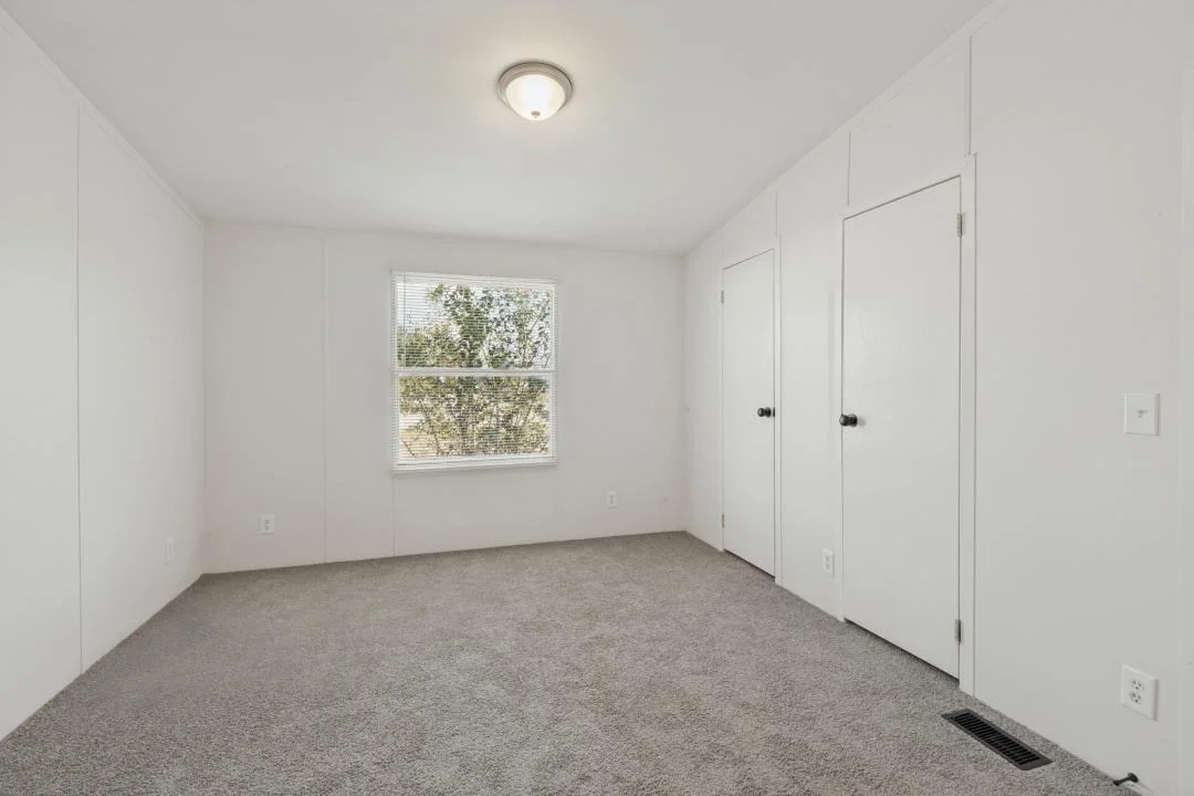 Photo of 141 Davie LN
